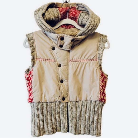 Free People Jackets & Blazers - Free People Hooded Knit & Puffer Vest – Tan & Red Fair Isle – Size M